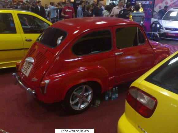 1962 Fiat 600D - incuiase cineva cheile de la celelalte masini in - Club Fiat 500 & 600