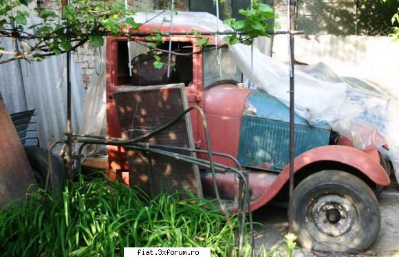 2 Ford-uri A - Pick-up 1928 si Roadster 1930 - Bursa