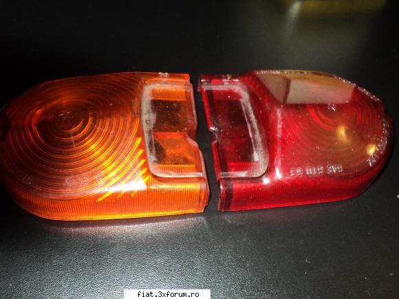 2 sticle FIAT 1300 - se adauga 2 sticle stop FIAT 1300, stare buna 100 - Club Fiat 1300&1500