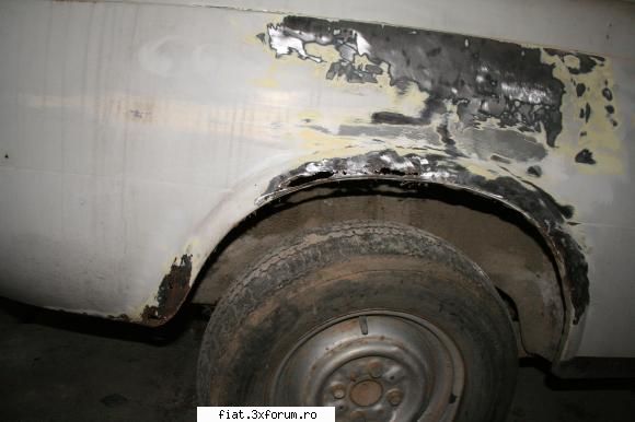 AM FIAAAATTTTTTT , acum la treaba:D - aripa spate dreapta.. oricum asta e reparabila - Club Fiat 850