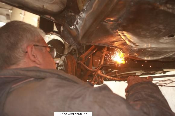 AM FIAAAATTTTTTT , acum la treaba:D - am cautat foarte mult un sudor dar toti cereau - Club Fiat 850