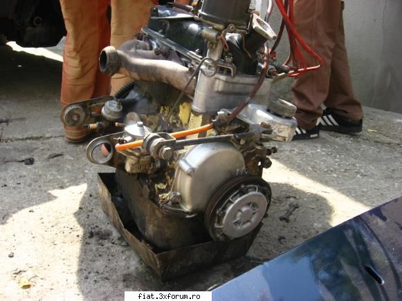 AM FIAAAATTTTTTT , acum la treaba:D - si o poza cu motorul curatat. apropo CE ULEI SA - Club Fiat 850