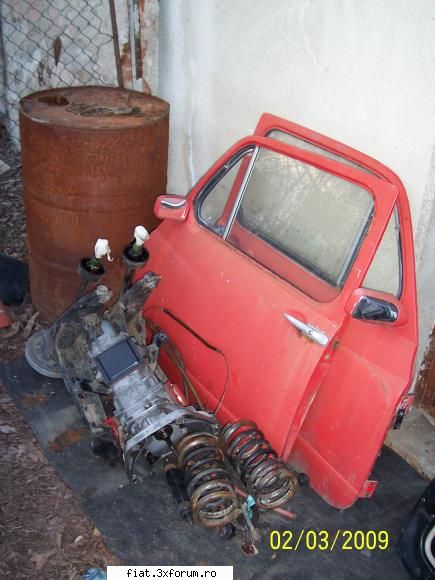 ATENTIE vand piese fiat 600 dezmembrez masina tel - usi,brate complete cu - Club Fiat 500 & 600