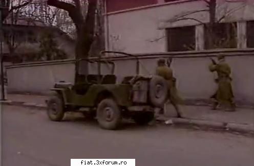 Album - Antebelice in Romania comunista - Decembrie 1989: Willys MB pe strada - Classic corner