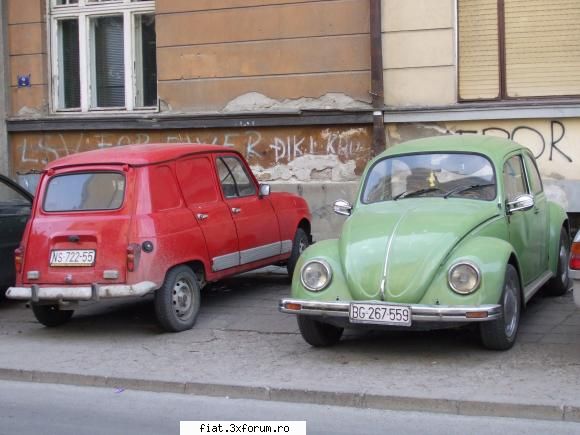 Automobile mai vechi - vw si renault 4 in serbia - Discutii libere