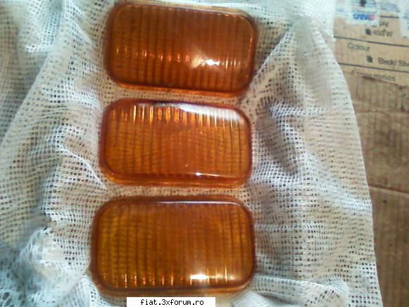Bazarul cu stopuri, semnale, borduri, etc - 3 sticle pentru proiectoare MADE IN GERMANY 80 - Anunturi