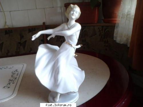 Bibelouri portelan epoca ceausista. - Bibelou balerina portelan anii 80 ----Vandut! - Classic corner