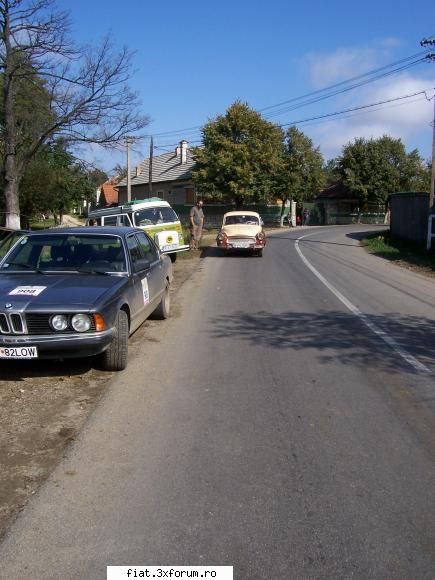 Brasov Classic Rally - iar unii la pauza..iar altii la munca!Skoda rupea - Classic corner
