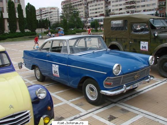 Brasov Classic Rally 2008 - Problema lui este ca are flancurile foarte - Classic corner