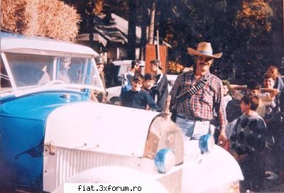 Camioane vechi din Romania - Mai este o camioneta Fiat la dl. Filipciuc in - Classic corner