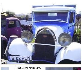 Camioane vechi din Romania - Din pacate, e f prost restaurata: capota pare a - Classic corner
