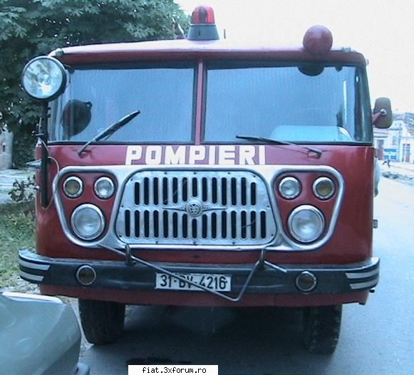 Camioane vechi din Romania - Masina de pompieri din jud Brasov, fotografie de - Classic corner