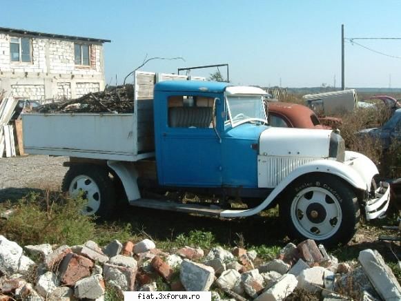 Camioane vechi din Romania - Sa-i zicem un fel de Fiat, foto Automobilia - Classic corner