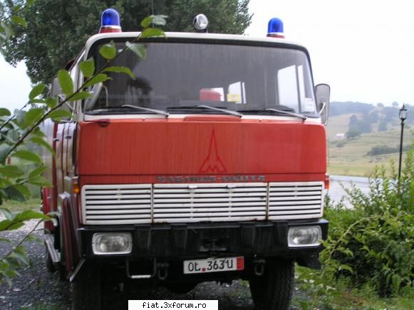 Camioane vechi din Romania - citroends21 - Classic corner