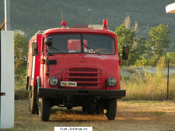 Camioane vechi din Romania - Pompierii din Thassos - Classic corner