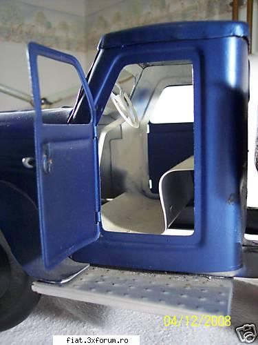 Camion ZIS 150 - SR 101 de vanzare macheta - alta poza, se deschide usa din incuietoare !!! - Anunturi