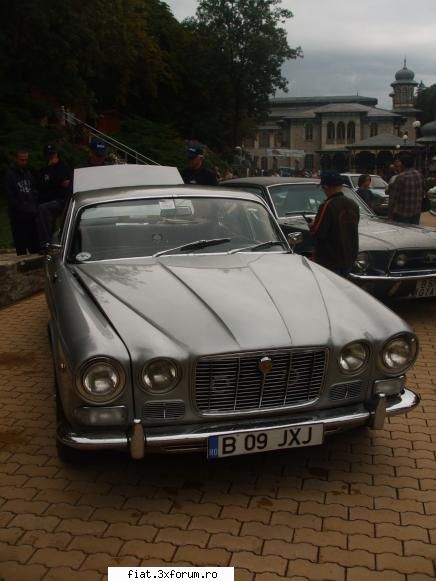 jaguar xj6 - o masina pur si simplu carpati retro 2008