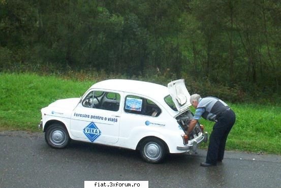 Carpati retro ... pozele - tata "luptandu-se" cu furtunelul de benzina care - Discutii libere