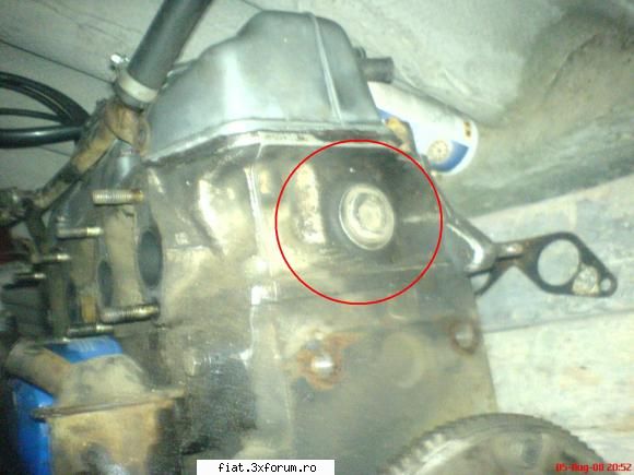 Cateva intrebari de noob, recunosc. (Fiat 1300) - Ce rol are acest dop? - Club Fiat 1300&1500