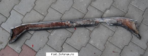 Caut piese pentru Fiat 600 - Primul lucru este un element de bord, nu stiu cum - Bursa