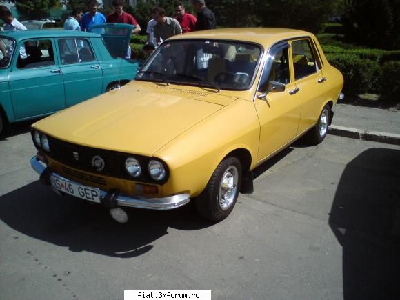 Classic Car Day in Iasi - niste Dacii mai tinere - Classic corner