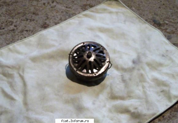 Claxon motoreta Carpati - Claxon Carpati, necesita cromare/vopsire - 30 lei - Anunturi