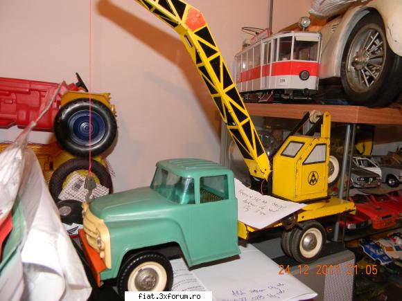 Colectia Lucas - Camion rusesc 34 cm lungime, perfect operabil - Classic corner