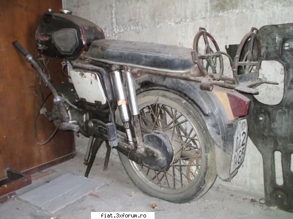 Colectia Mea - asa am gasit-o,am intregit-o, am si aripa fata - Classic corner