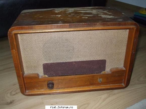 Colectia mea de aparate vechi - am si eu 2 buc ieftine radio antichitate daca e - Classic corner