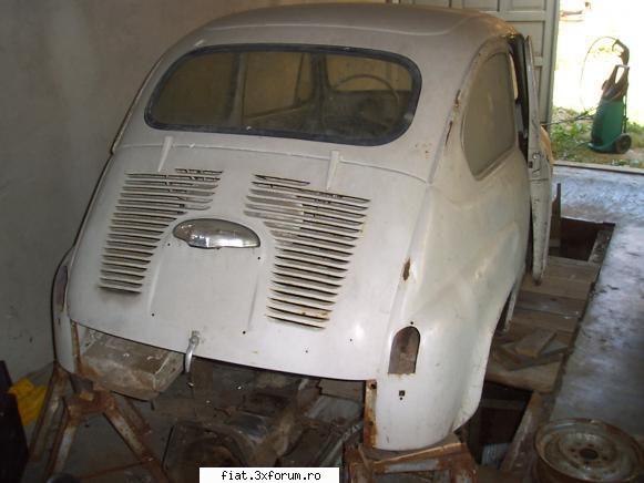 Cumpar diverse piese Fiat 600 - Botond - Club Fiat 500 & 600