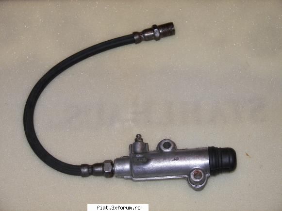 Cumpar pentru Fiat 1300 (sau 1500) - Acesta este furtunul de care ai nevoie si este - Bursa