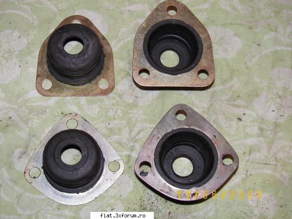 De vanzare pt. Fiat 1300 si nu numai - Aparatori noroi pt. pivoti 50 ron/buc - Bursa