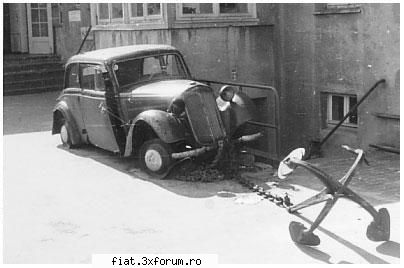 Din cutia cu amintiri partea 1-a - pe strada, banuiesc anii 80 - Classic corner