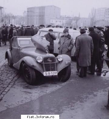 Din cutia cu amintiri partea 1-a - la o parada de masini de epoca. dar pun pariu ca - Classic corner