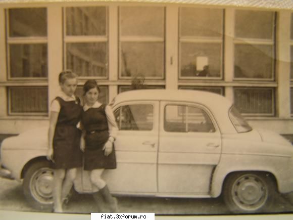 Din cutia cu amintiri partea 1-a - si in fata liceului, in cluj - Classic corner