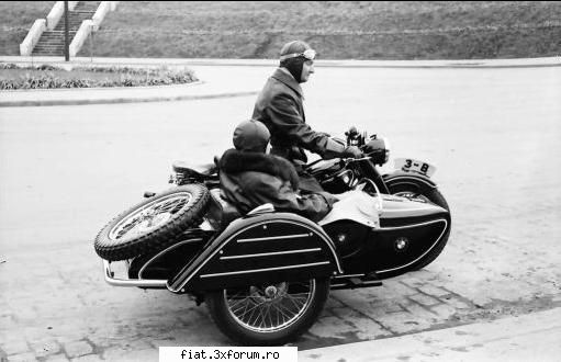 Din cutia cu amintiri partea 1-a - Motocicleta cu un numar super interesant: 3-B. E - Classic corner
