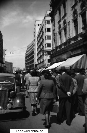 Din cutia cu amintiri partea 1-a - Pe calea Victoriei, langa o decapotabila odata - Classic corner