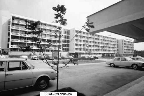 Din cutia cu amintiri partea 1-a - In parcare la hotel. Spot the DS! - Classic corner