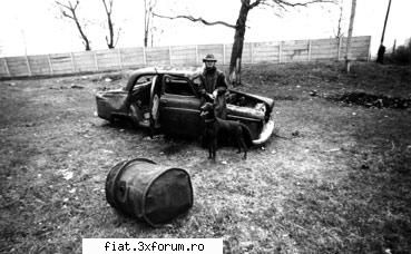 Din cutia cu amintiri partea 1-a - Poza din anii 80 ... sa fie un Ford Consul de la - Classic corner