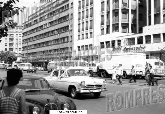 Din cutia cu amintiri partea 1-a - Arhiva Rompres. Jaguar pe Magheru Se pare ca e de - Classic corner