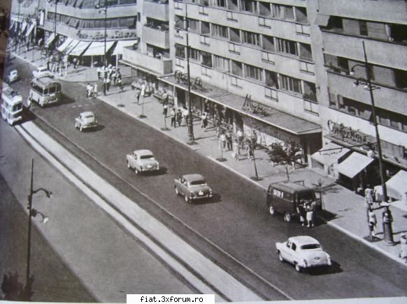 Din cutia cu amintiri partea 1-a - Penultima poza, un TV foarte vechi pe Magheru - Classic corner