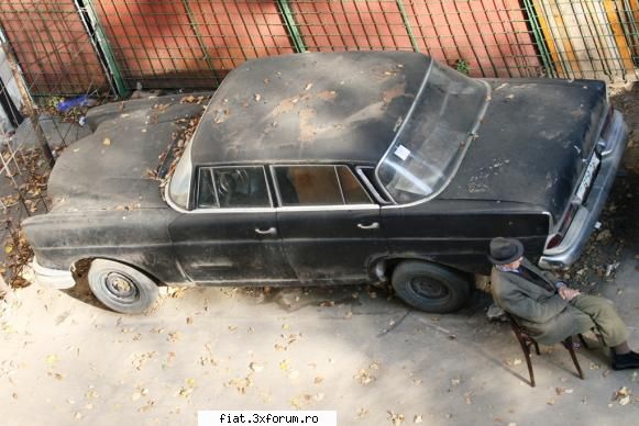 Din cutia cu amintiri partea 1-a - Un Mercedes, foarte posibil din flota oficiala - Classic corner