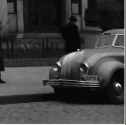 Din cutia cu amintiri partea 1-a - Chrysler Airflow - Classic corner