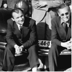 Din cutia cu amintiri partea 1-a - Grup de jurnalisti asezati pe o masina. Numarul - Classic corner