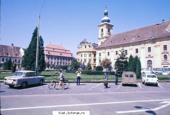 Din cutia cu amintiri partea 1-a - Sibiu cu o dubita Citroen pe numere britanice - Classic corner