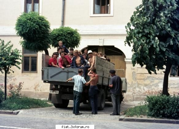 Din cutia cu amintiri partea 1-a - Adrian - Classic corner