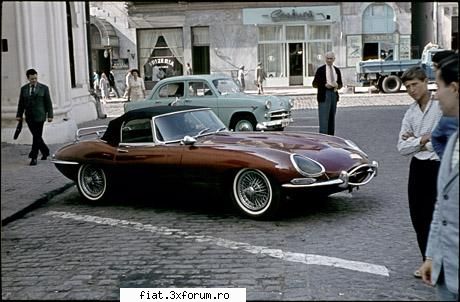 Din cutia cu amintiri partea 1-a - Jaguar E-type in Bucuresti, 1964. Foto Andrei - Classic corner