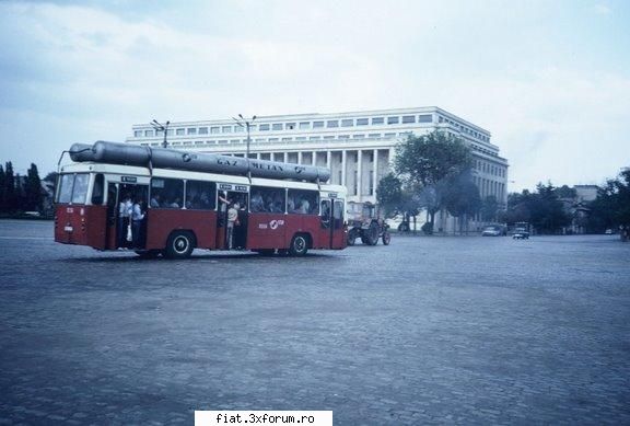 Din cutia cu amintiri partea 1-a - Tot in 1985, dar mai putin luxos: autobuz cu gaz - Classic corner