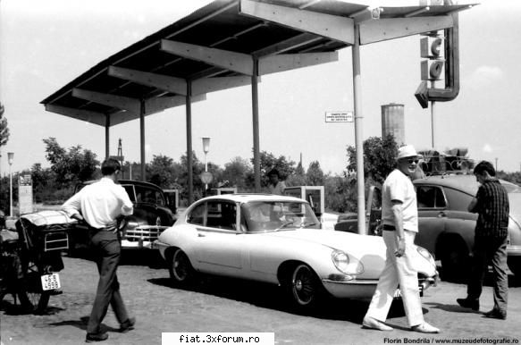 Din cutia cu amintiri partea 1-a - Tot de pe , o poza superba cu un E-type englezesc - Classic corner