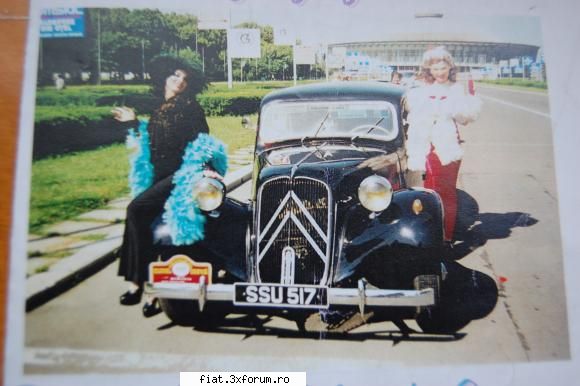 Din cutia cu amintiri partea 1-a - Citroen Traction Avant fab. 1955 .Masina o are - Classic corner